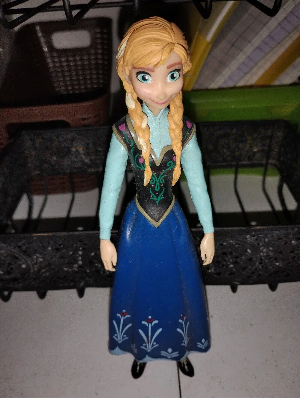 Disney anna fashion